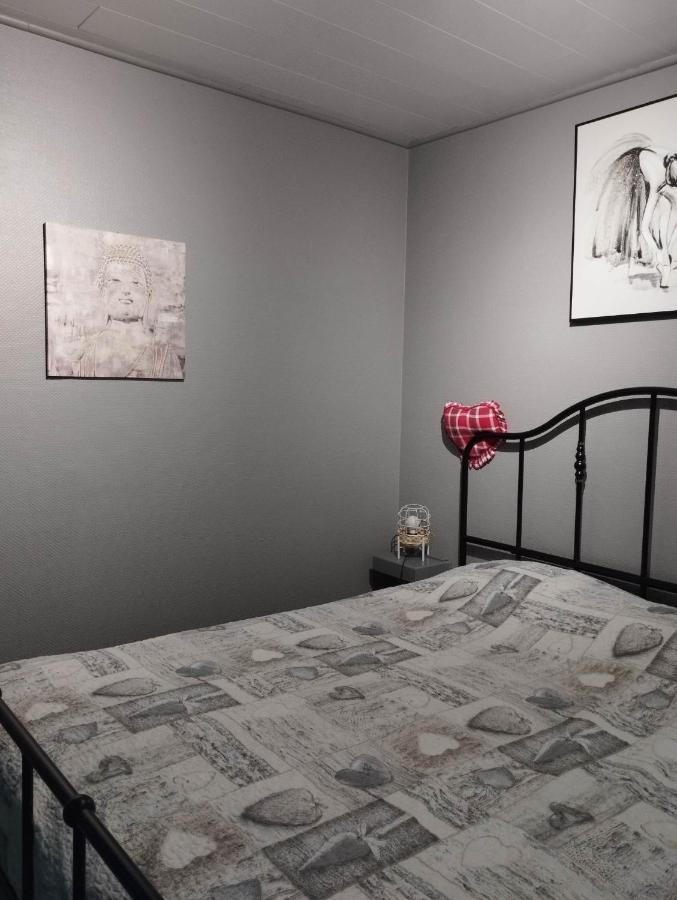 La Chambre D Angeline Foy-Notre-Dame Екстериор снимка